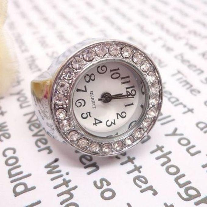 Fashion Fashion Women Round Case Shiny Rhinestone Alloy Quartz Finger Stretch Ring Watch